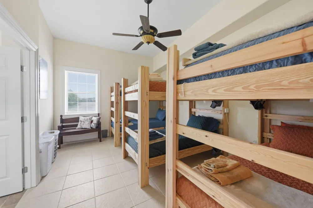 5255 Ganske Road Burton, TX 77835