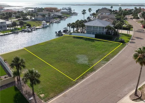 463 Bayside Drive