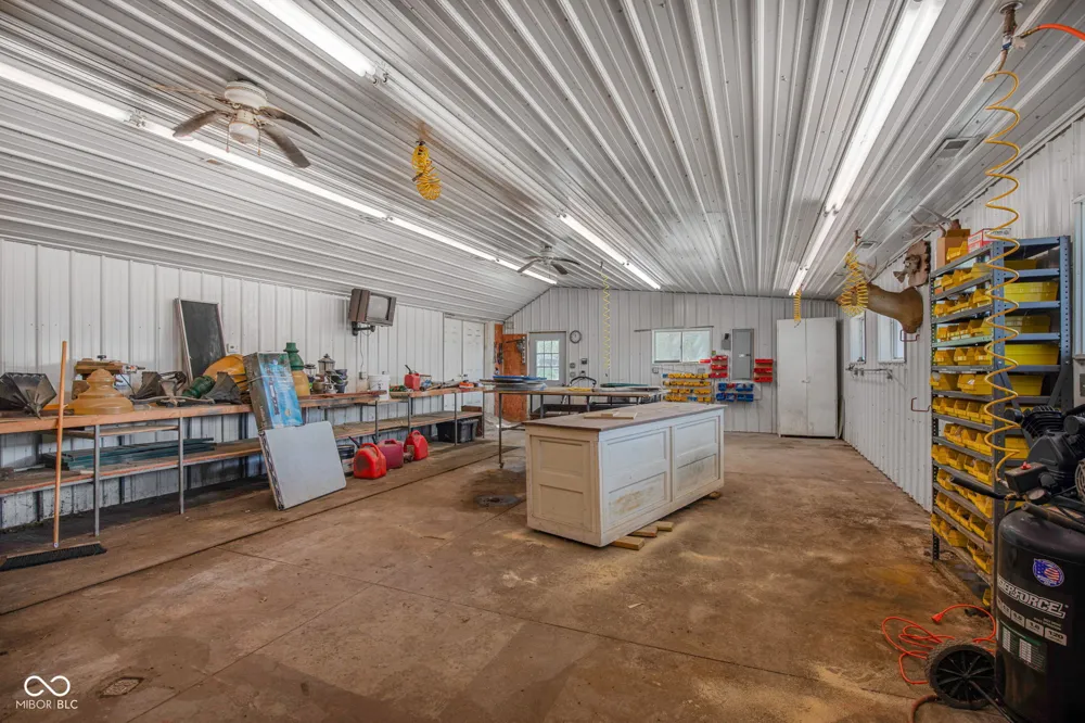 2649 600 W Thorntown, IN 46071