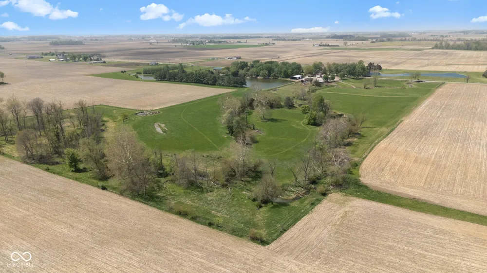 2649 600 W Thorntown, IN 46071