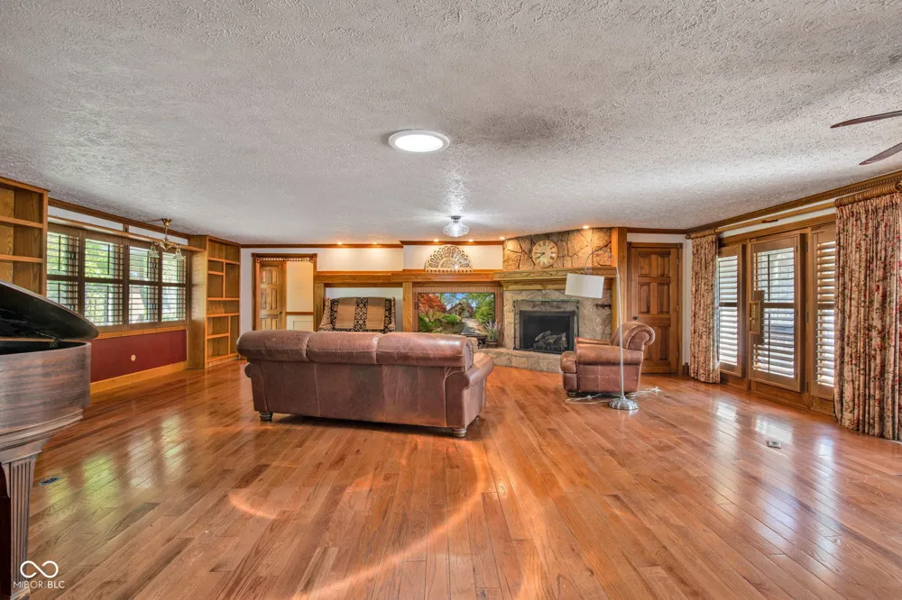 2649 600 W Thorntown, IN 46071