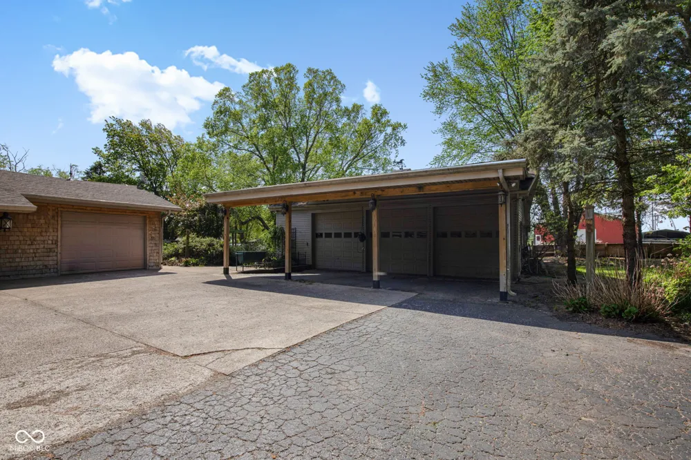 2649 600 W Thorntown, IN 46071