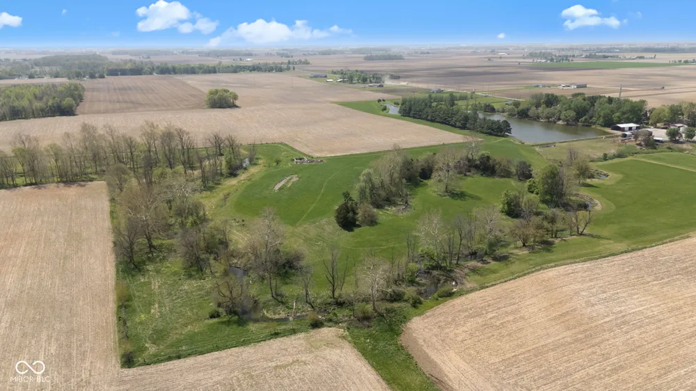 2649 600 W Thorntown, IN 46071