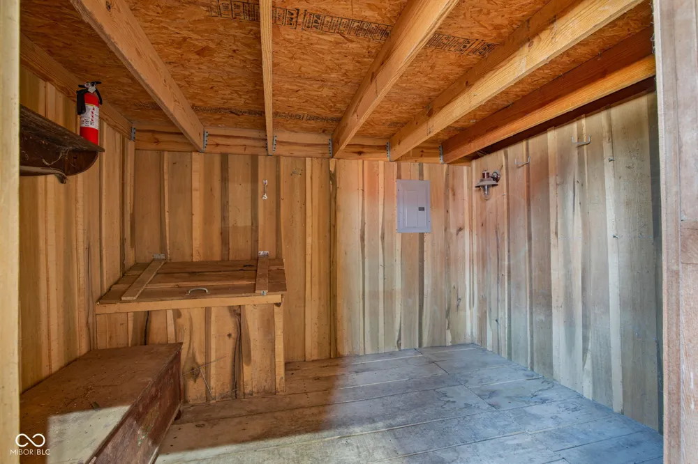 2649 600 W Thorntown, IN 46071