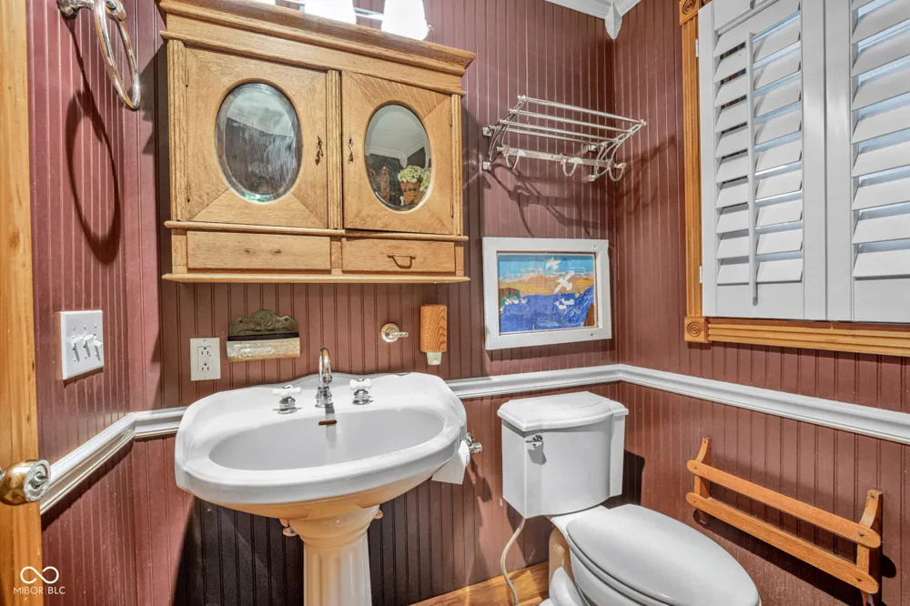 2649 600 W Thorntown, IN 46071