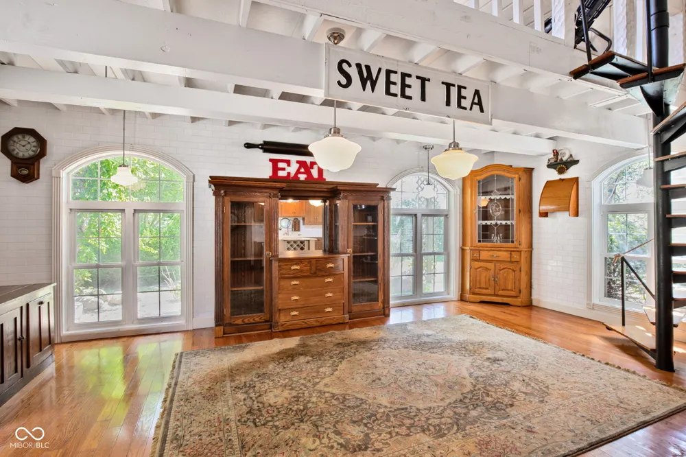 2649 600 W Thorntown, IN 46071