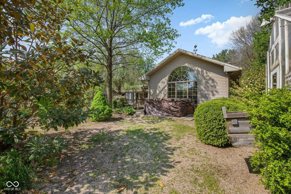 2649 600 W Thorntown, IN 46071