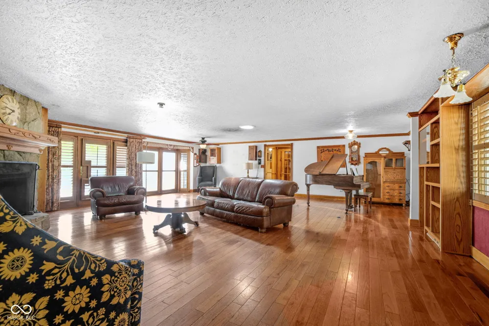 2649 600 W Thorntown, IN 46071