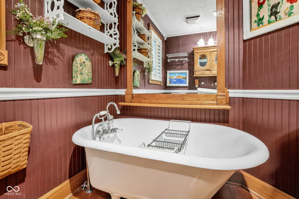 2649 600 W Thorntown, IN 46071