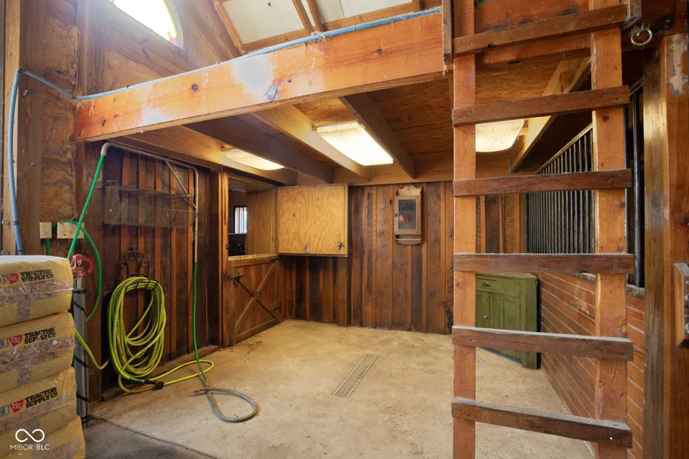 2649 600 W Thorntown, IN 46071