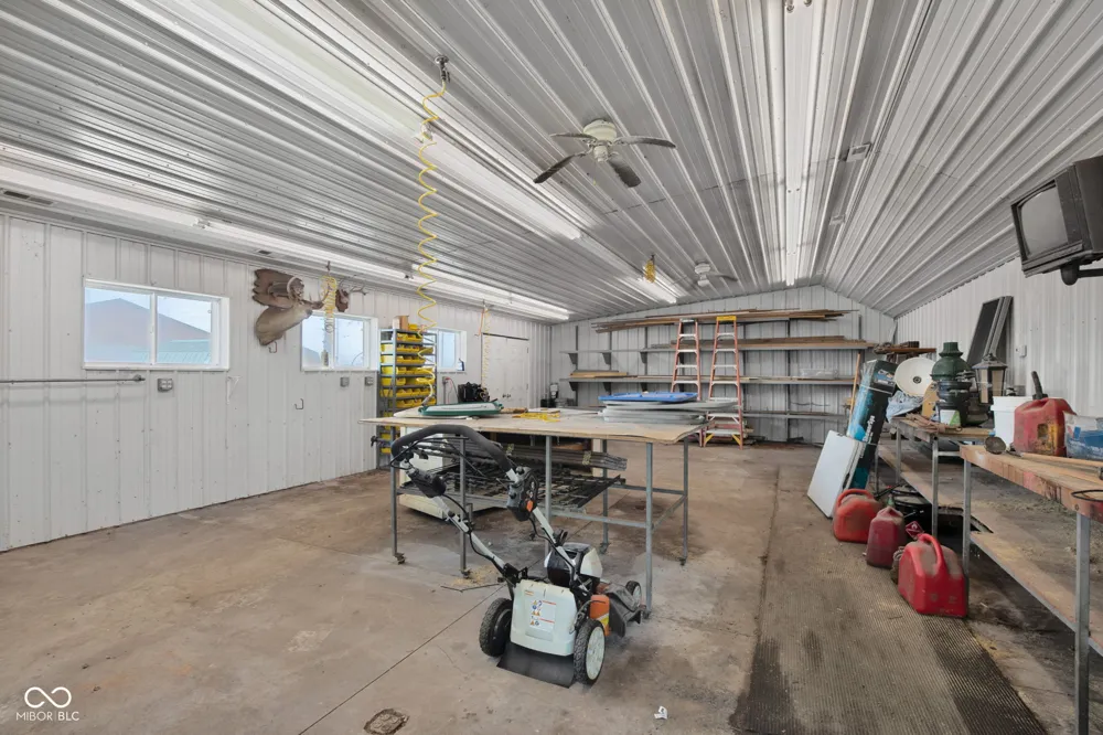 2649 600 W Thorntown, IN 46071