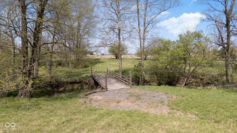 2649 600 W Thorntown, IN 46071
