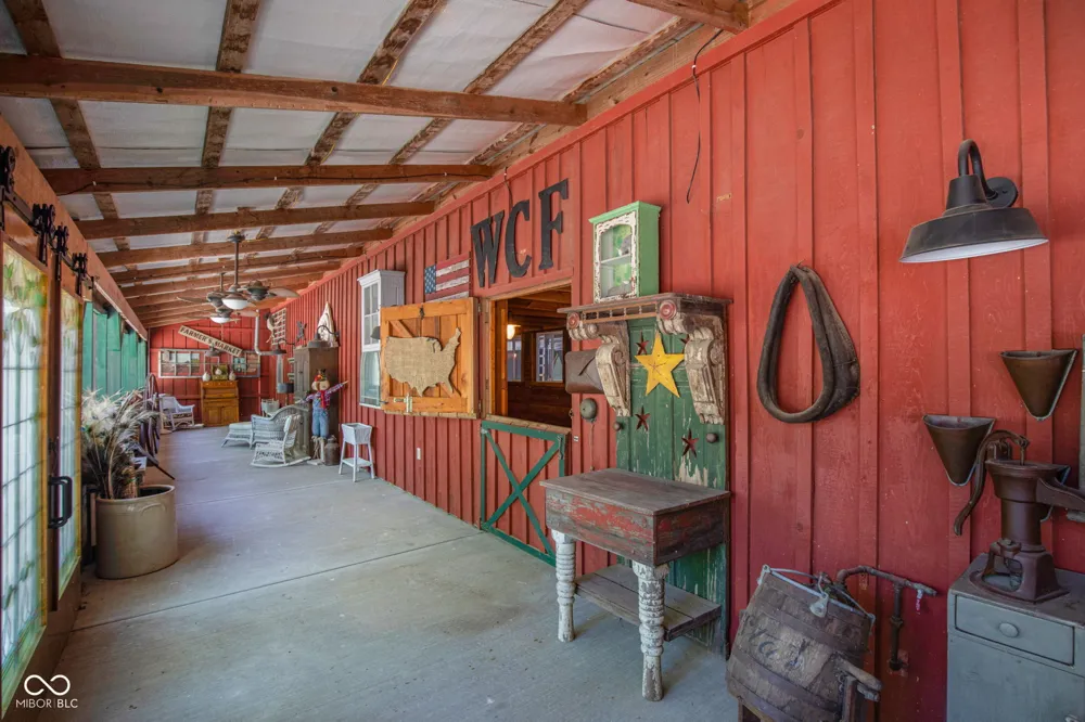 2649 600 W Thorntown, IN 46071