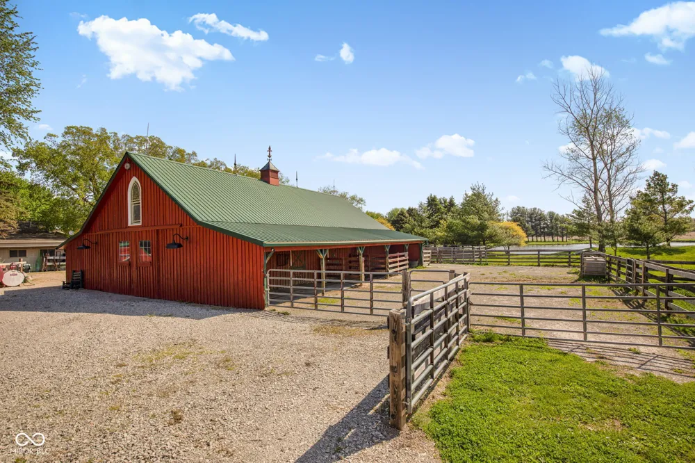 2649 600 W Thorntown, IN 46071