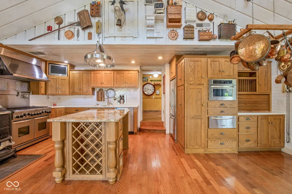 2649 600 W Thorntown, IN 46071