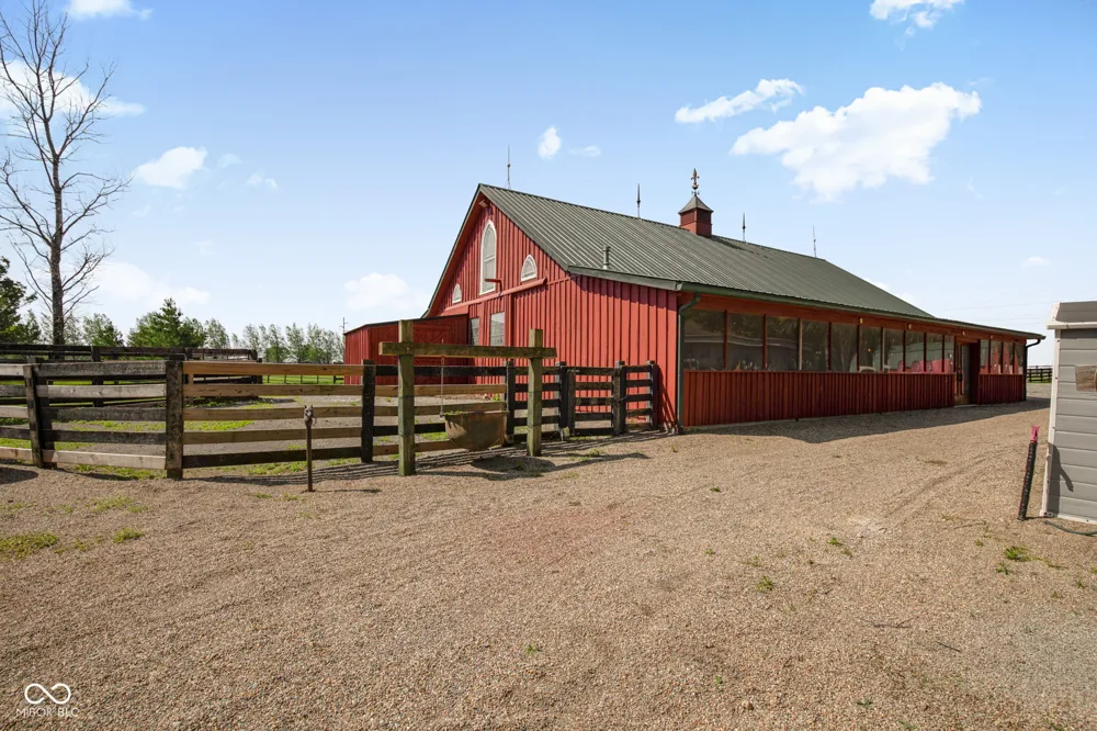 2649 600 W Thorntown, IN 46071
