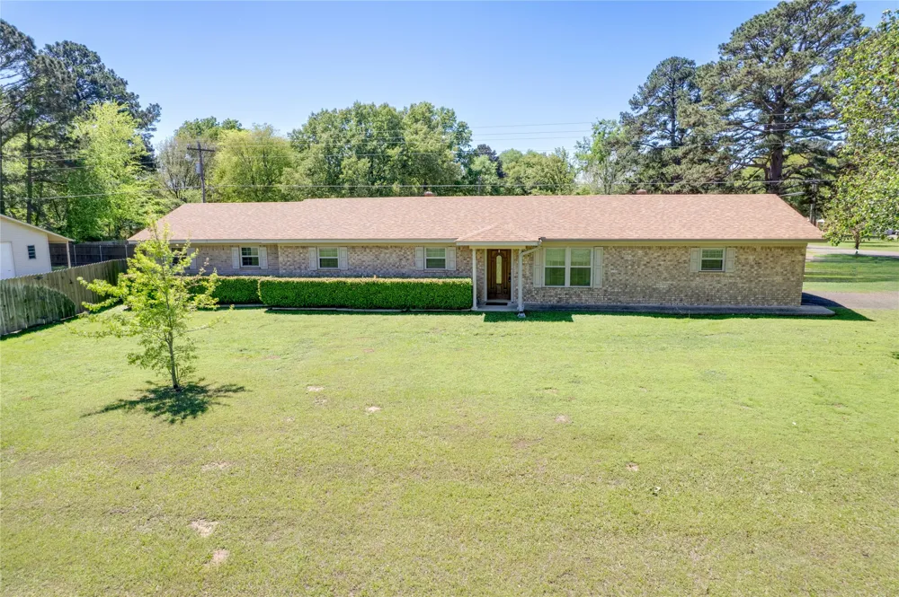 100 Madison Drive Longview, TX 75603