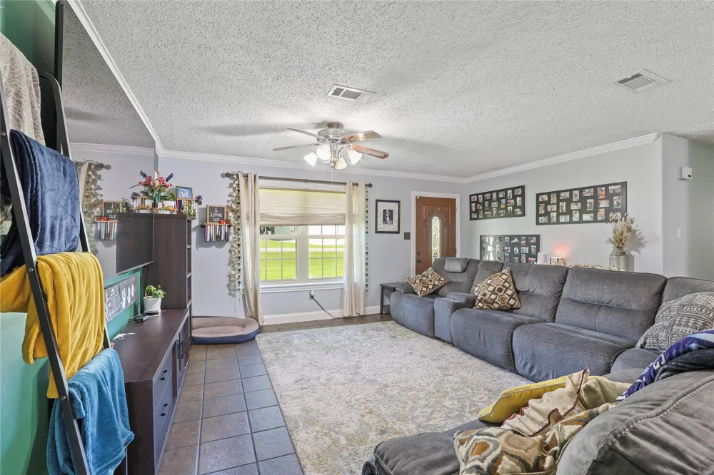 100 Madison Drive Longview, TX 75603
