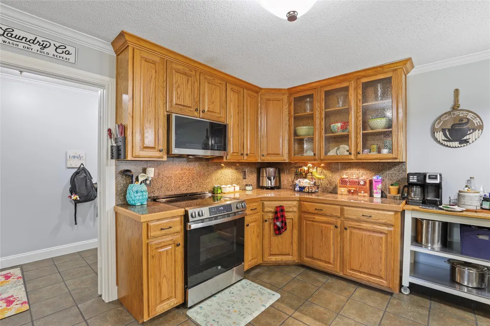 100 Madison Drive Longview, TX 75603