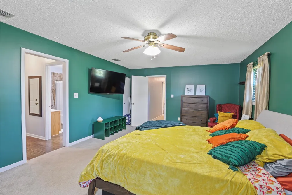 100 Madison Drive Longview, TX 75603