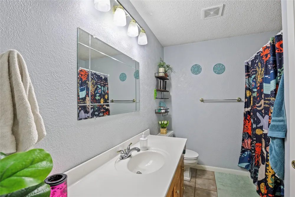 100 Madison Drive Longview, TX 75603