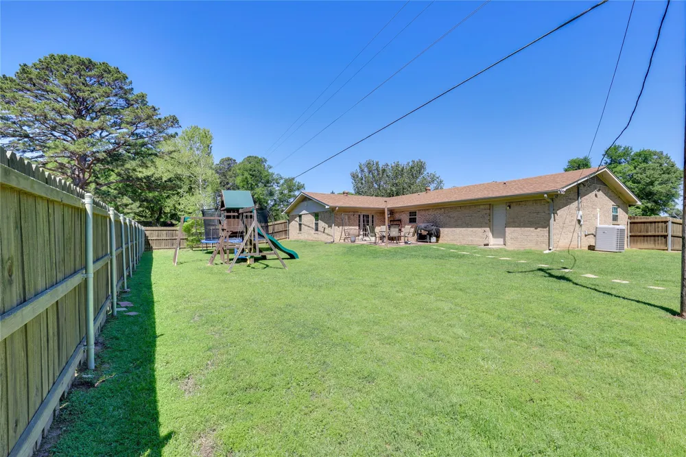 100 Madison Drive Longview, TX 75603