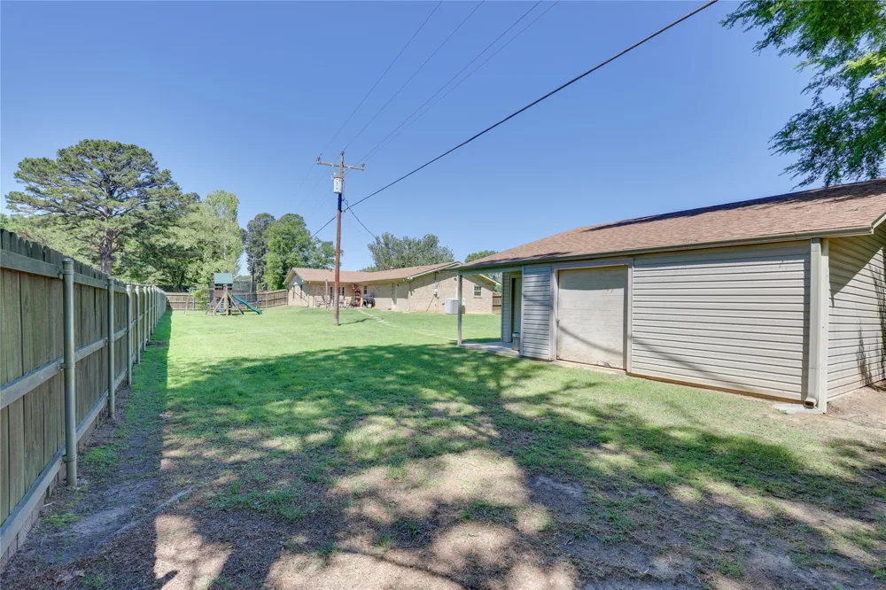 100 Madison Drive Longview, TX 75603