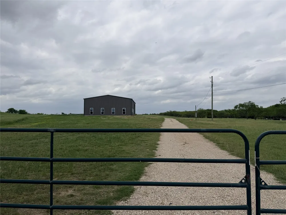 192 Fm 1183 Alma, TX 75119