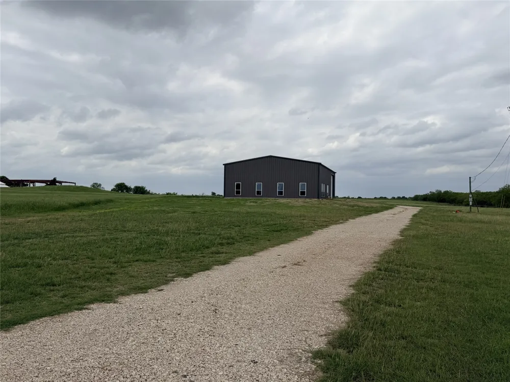 192 Fm 1183 Alma, TX 75119