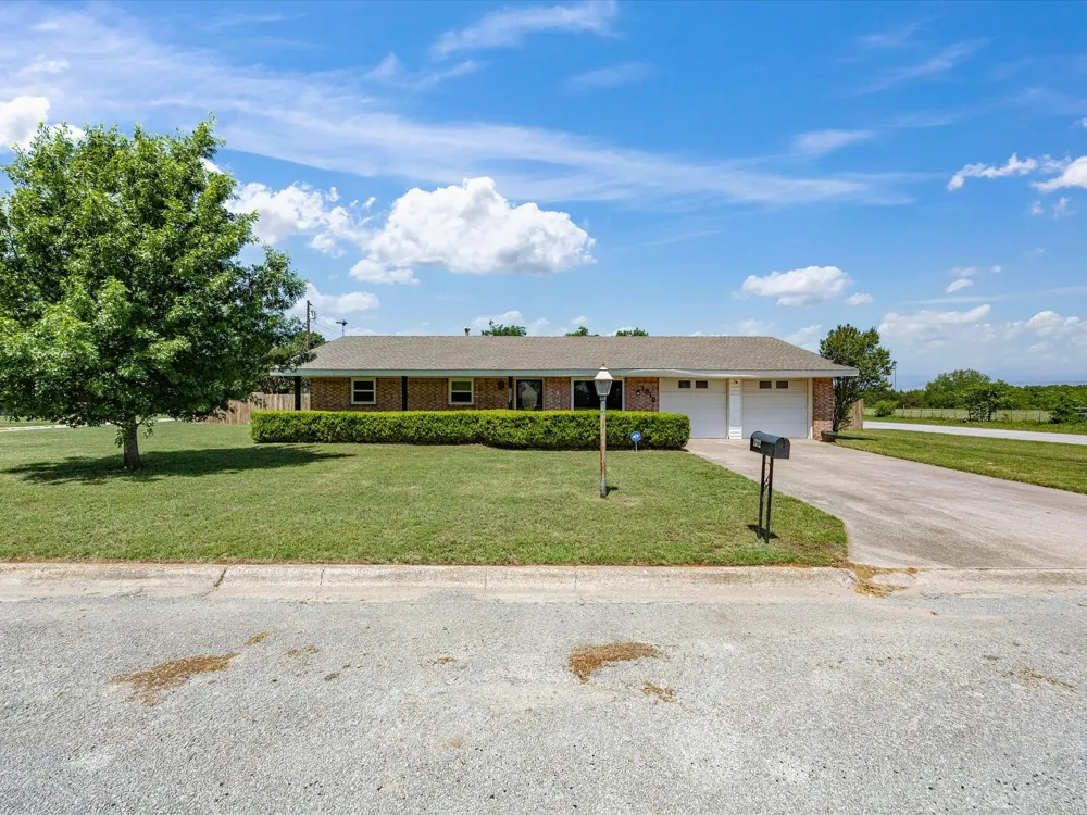 1312 Rock Street Bowie, TX 76230