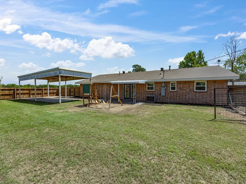 1312 Rock Street Bowie, TX 76230