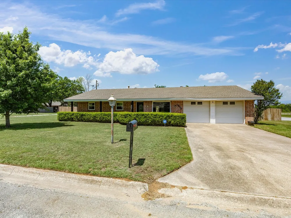 1312 Rock Street Bowie, TX 76230
