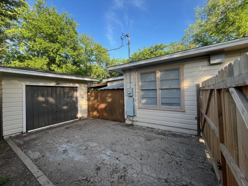 2212 Berkley Street Brownwood, TX 76801