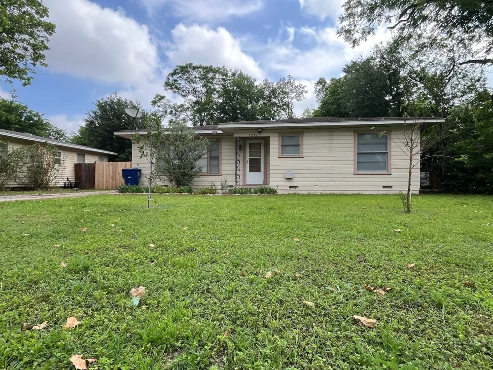 2212 Berkley Street Brownwood, TX 76801