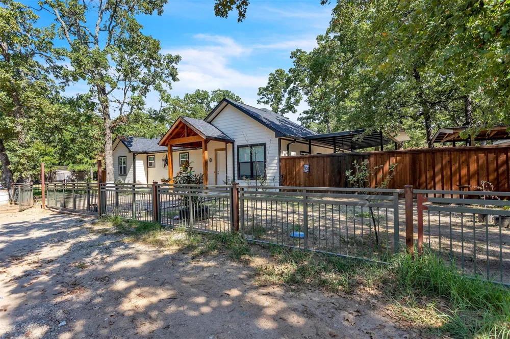 1804 Tammy Street Hawk Cove, TX 75474