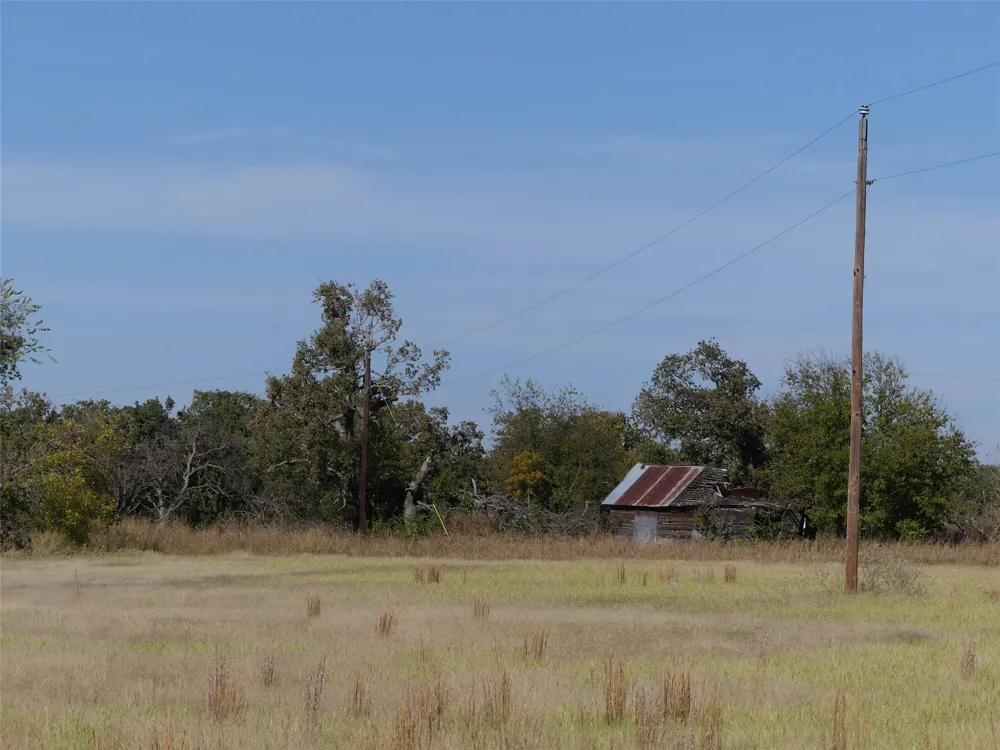 1 Farm Market 1749 Forestburg, TX 76239