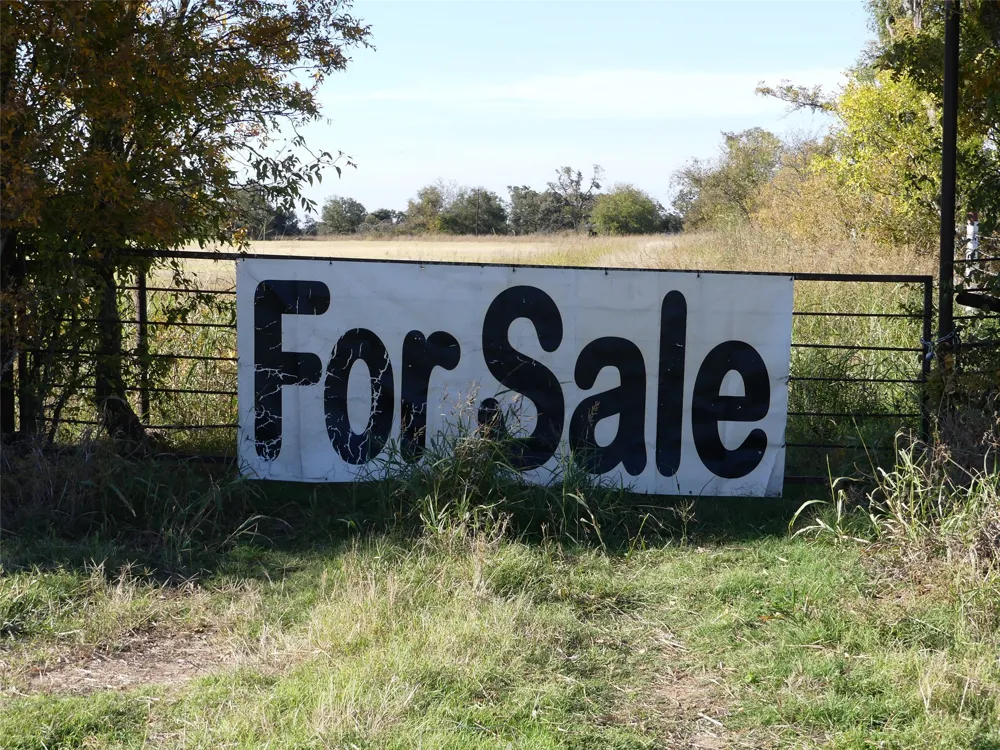 1 Farm Market 1749 Forestburg, TX 76239