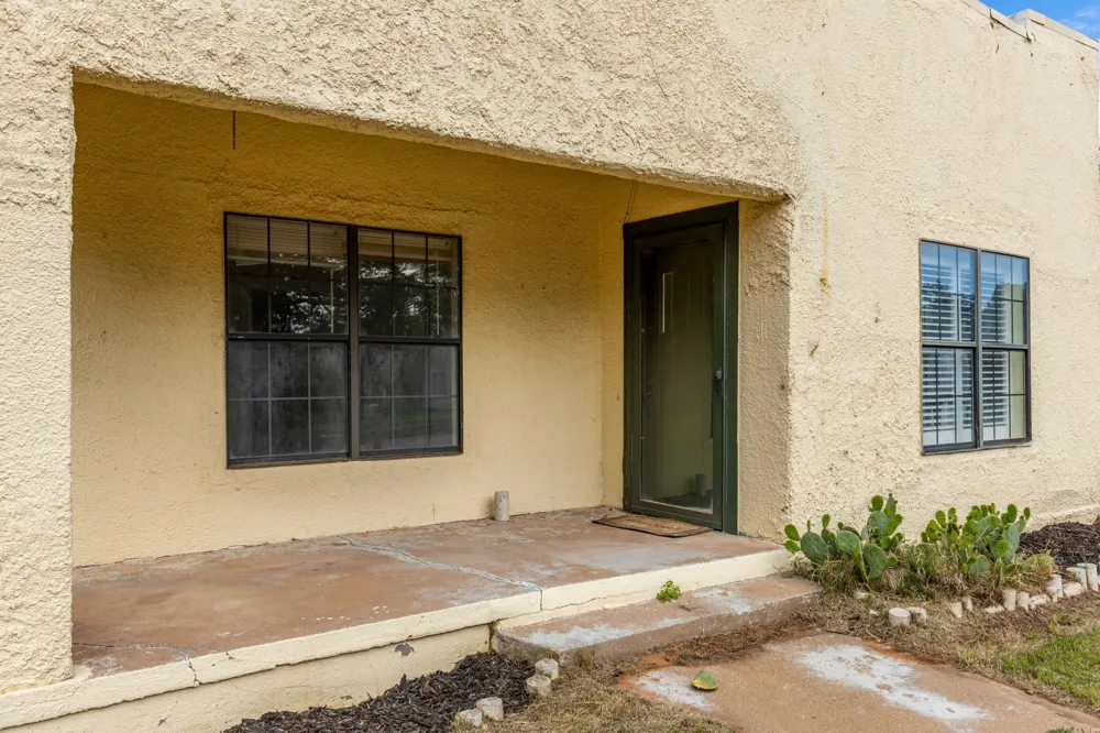 707 River Street Seymour, TX 76380