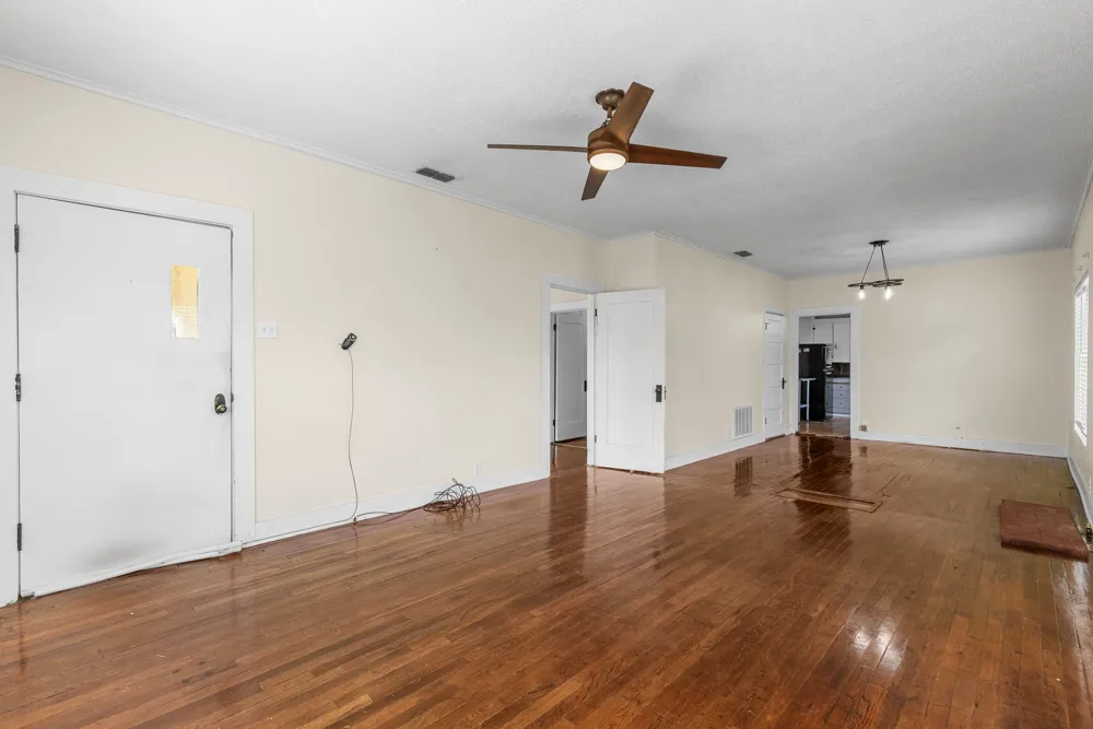 707 River Street Seymour, TX 76380