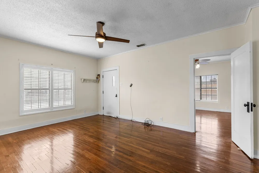 707 River Street Seymour, TX 76380