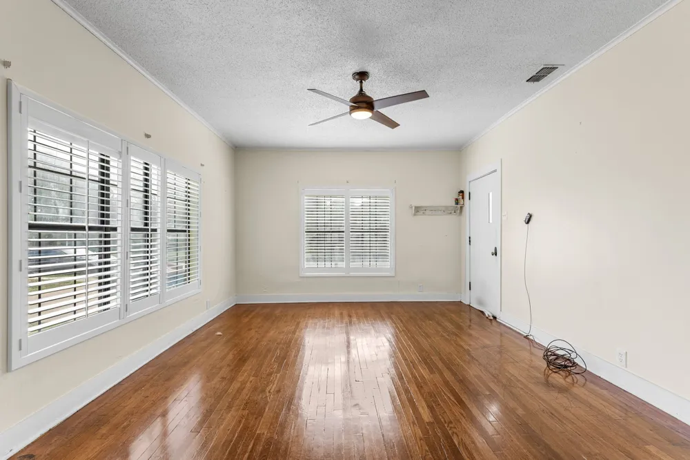 707 River Street Seymour, TX 76380
