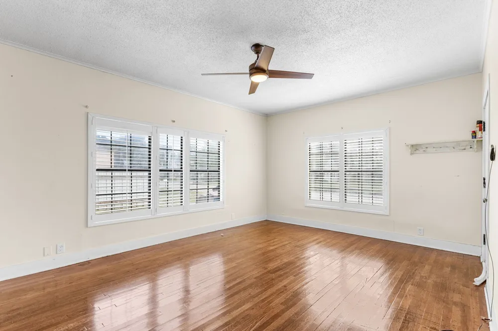 707 River Street Seymour, TX 76380