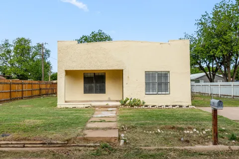 707 River Street