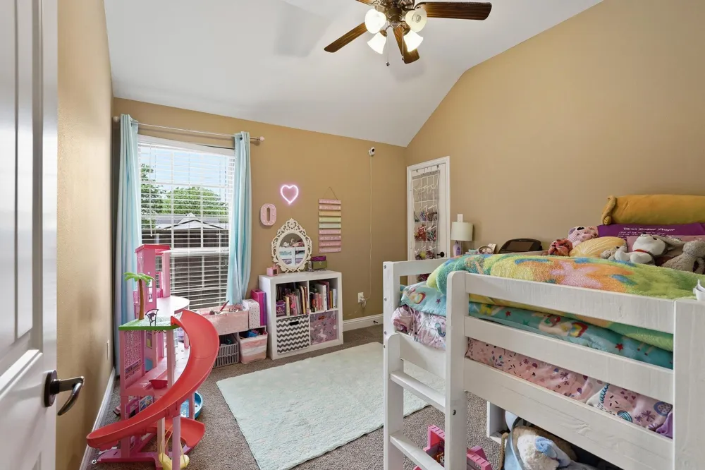 603 E Saunders Street Trenton, TX 75490