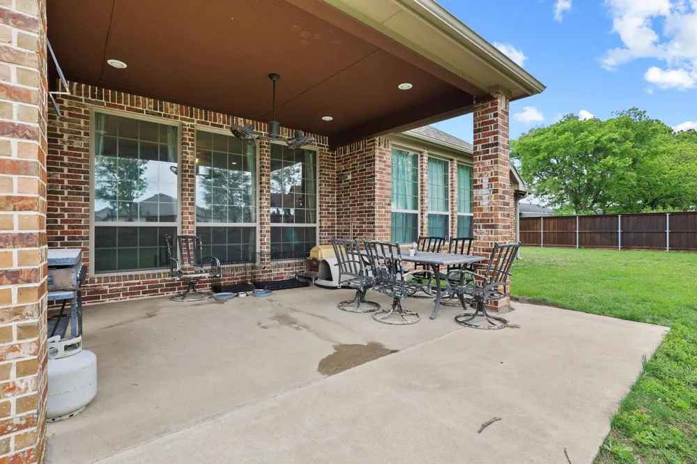 603 E Saunders Street Trenton, TX 75490