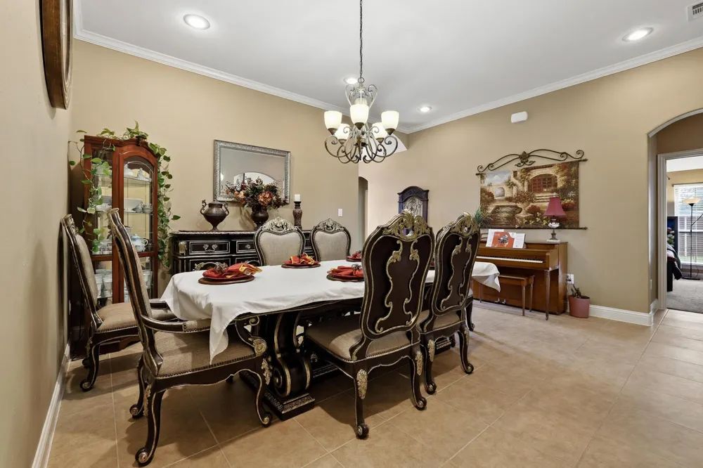 603 E Saunders Street Trenton, TX 75490