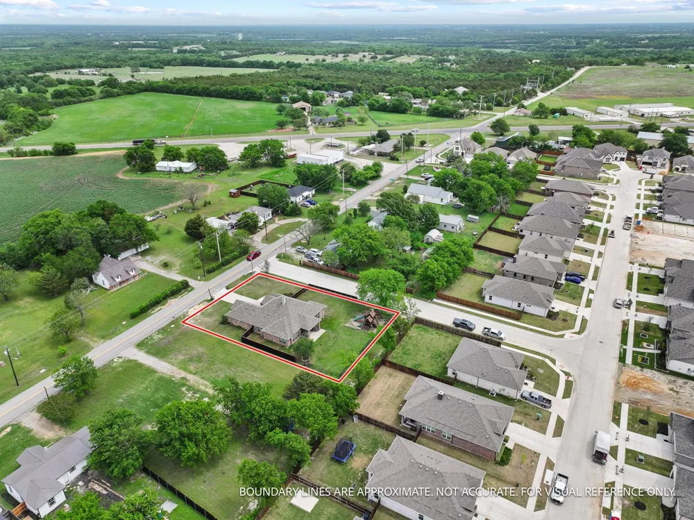 603 E Saunders Street Trenton, TX 75490