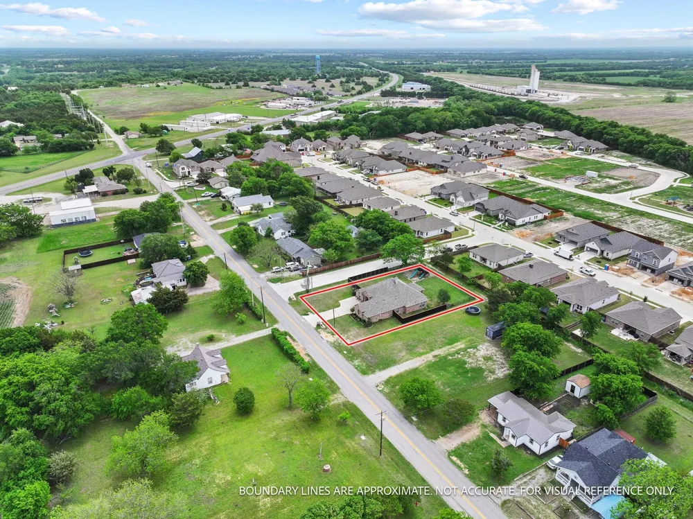 603 E Saunders Street Trenton, TX 75490