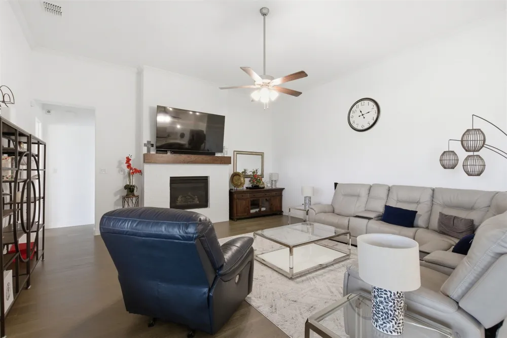 6008 Glenwood Drive Joshua, TX 76058