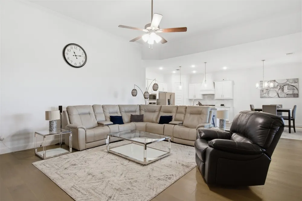 6008 Glenwood Drive Joshua, TX 76058